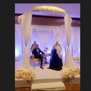 Meet your Posher, Amineh